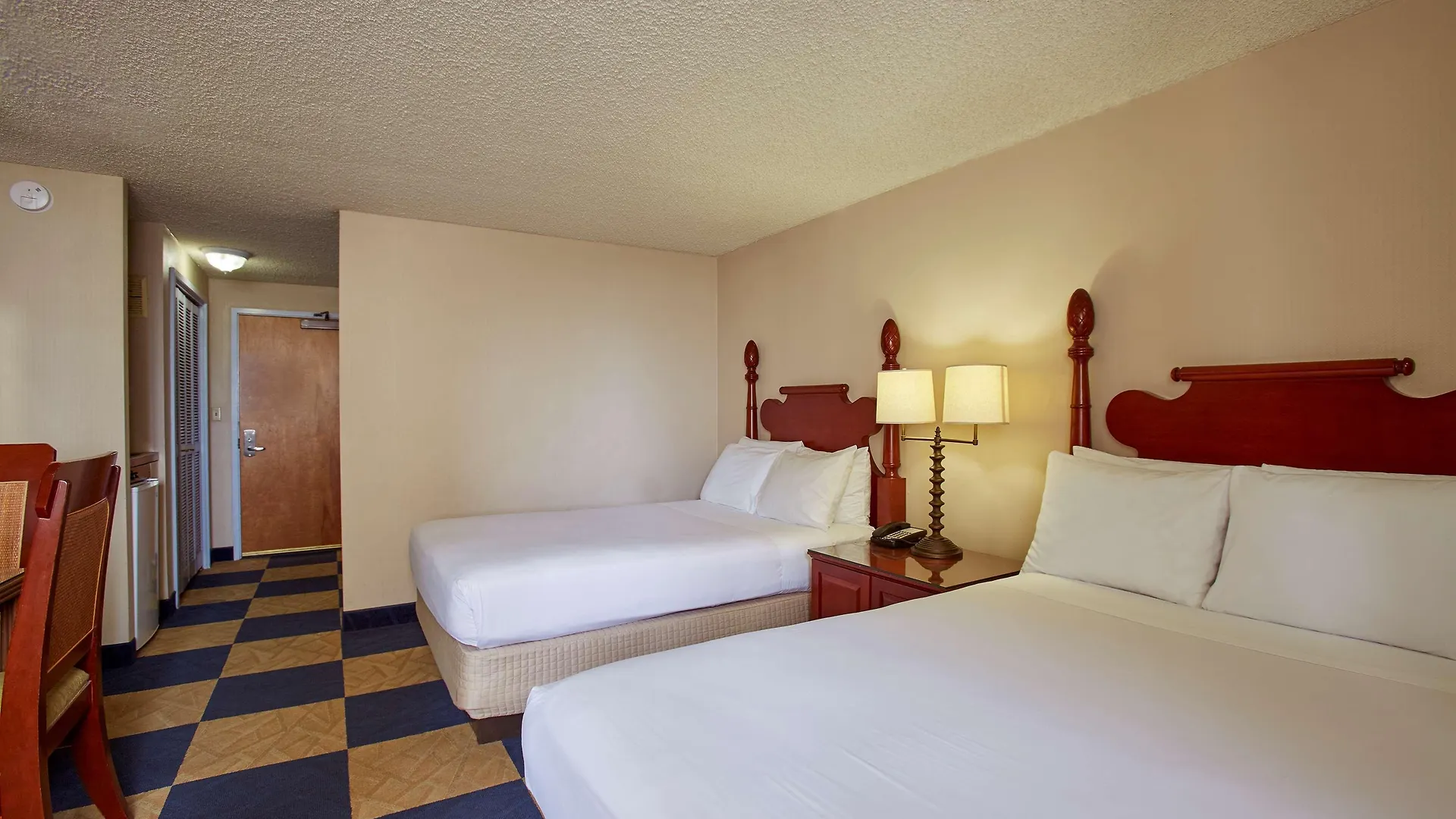Ewa Hotel Waikiki Honolulu