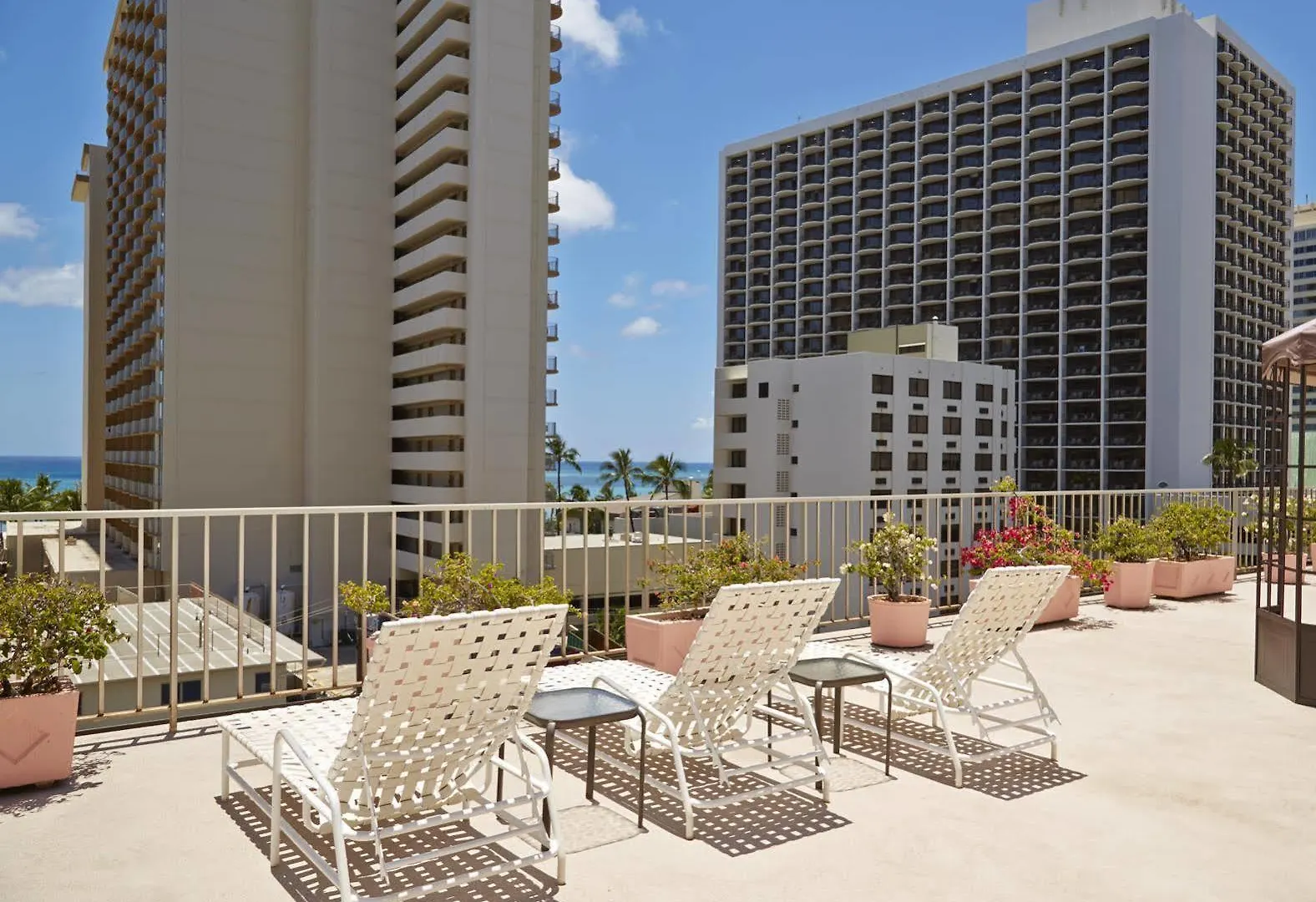 Ewa Hotel Waikiki Honolulu