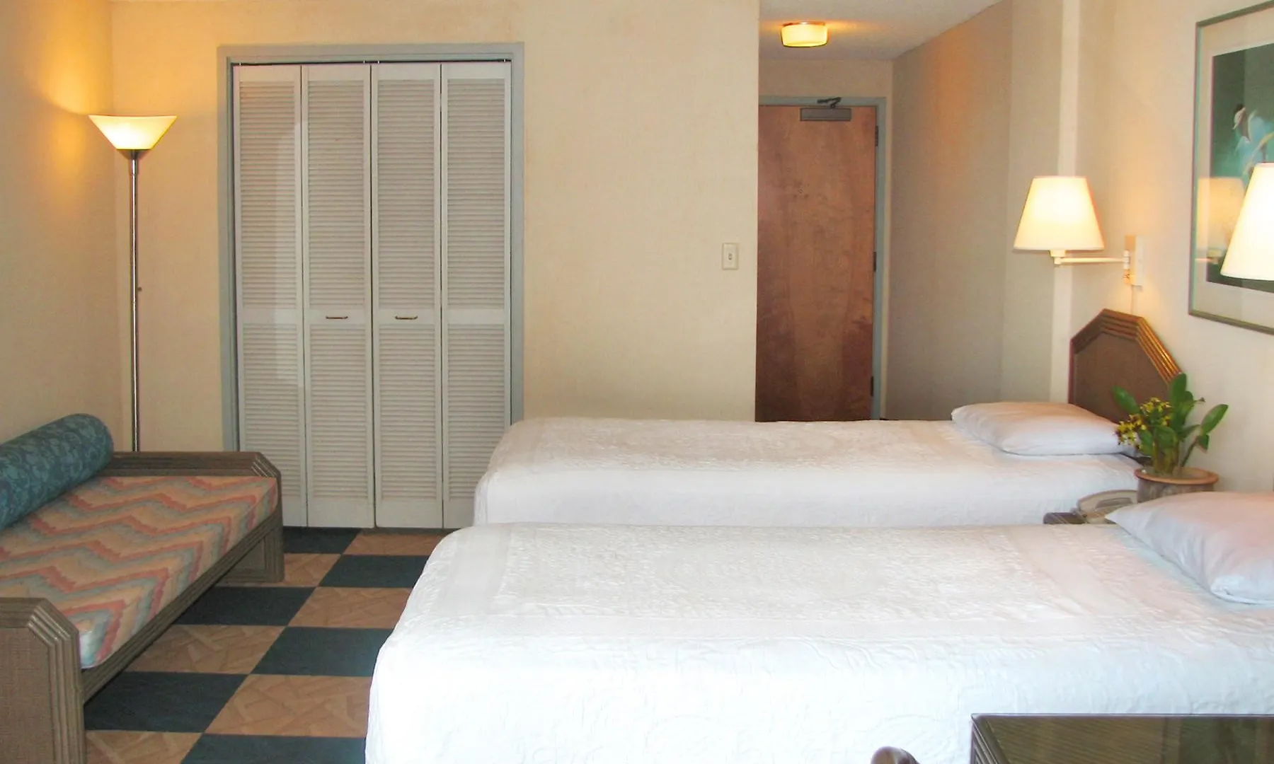 Ewa Hotel Waikiki Honolulu