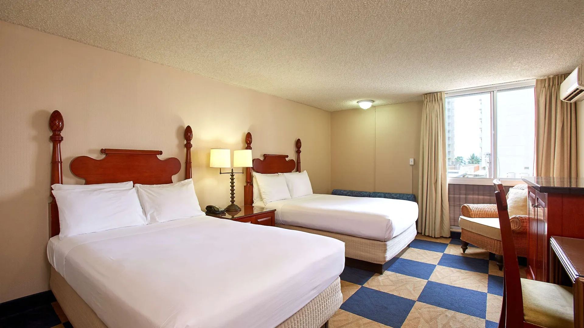 Ewa Hotel Waikiki Honolulu